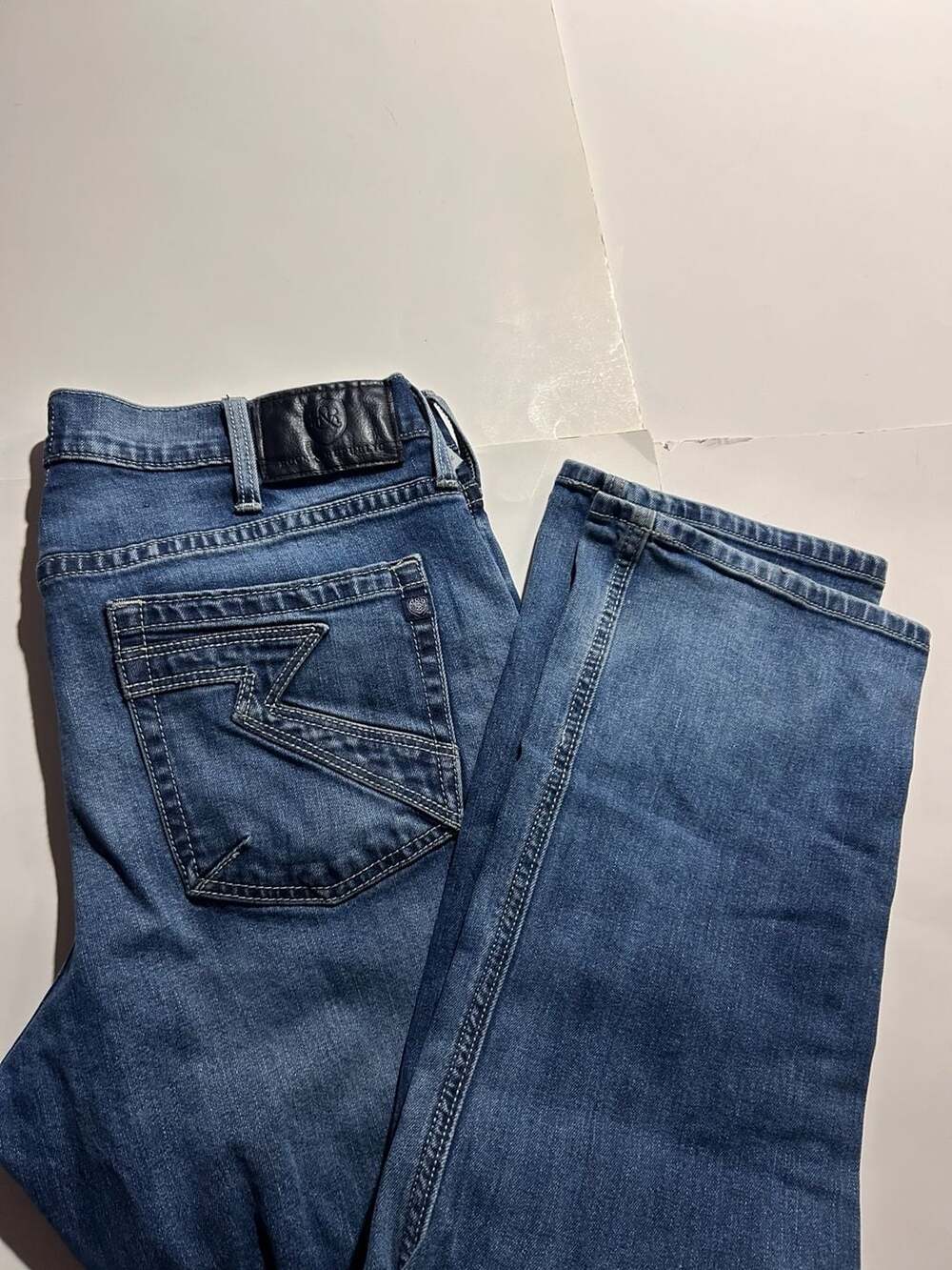 Rock & Republic Men's Straight Fit Medium Wash Denim Jeans